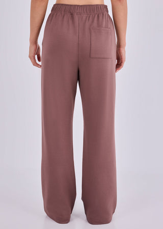 Women's Straight Leg Pants Tawny Rust