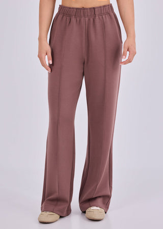 Women's Straight Leg Pants Tawny Rust