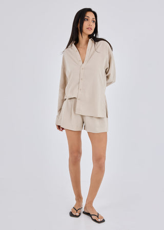 Women Linen Relaxed Short Light Beige